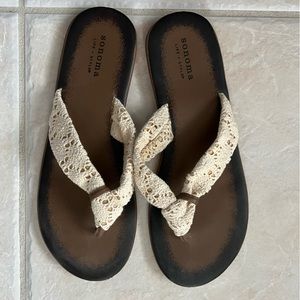 Sonoma sandals